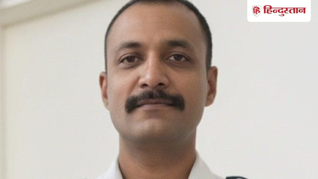 કોણ હતા વિંગ કમાન્ડર નમનશ સ્યાલ? કેવી રીતે થયું તેજસ ફાઈટર જેટ ક્રેશ? कौन थे विंग कमांडर नमांश स्याल? तेजस फाइटर जेट क्रैश में कैसे हुए...