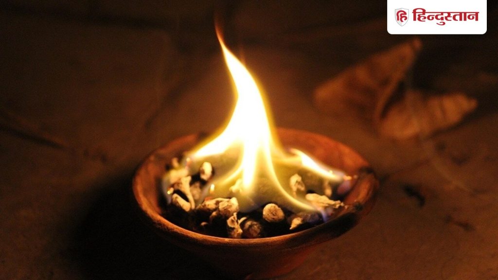 मां लक्ष्मी को प्रसन्न करने के लिए मार्गशीर्ष अमावस्या पर करें ये 9 उपाय, बढ़ेगा धन...