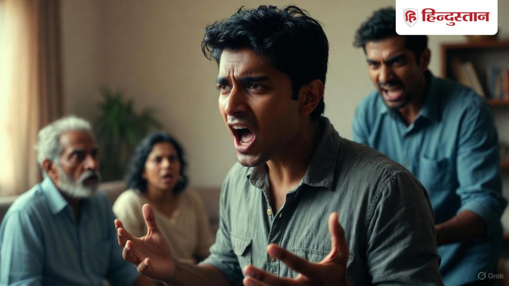 નાનો ભાઈ ચોર હતો અને તેના માતાપિતાને પણ મારતો હતો; વડીલે તેના મિત્રો સાથે કર્યું … छोटा भाई चोर था, माता-पिता को भी मारता; बड़े ने दोस्तों के साथ मिलकर कर दी...