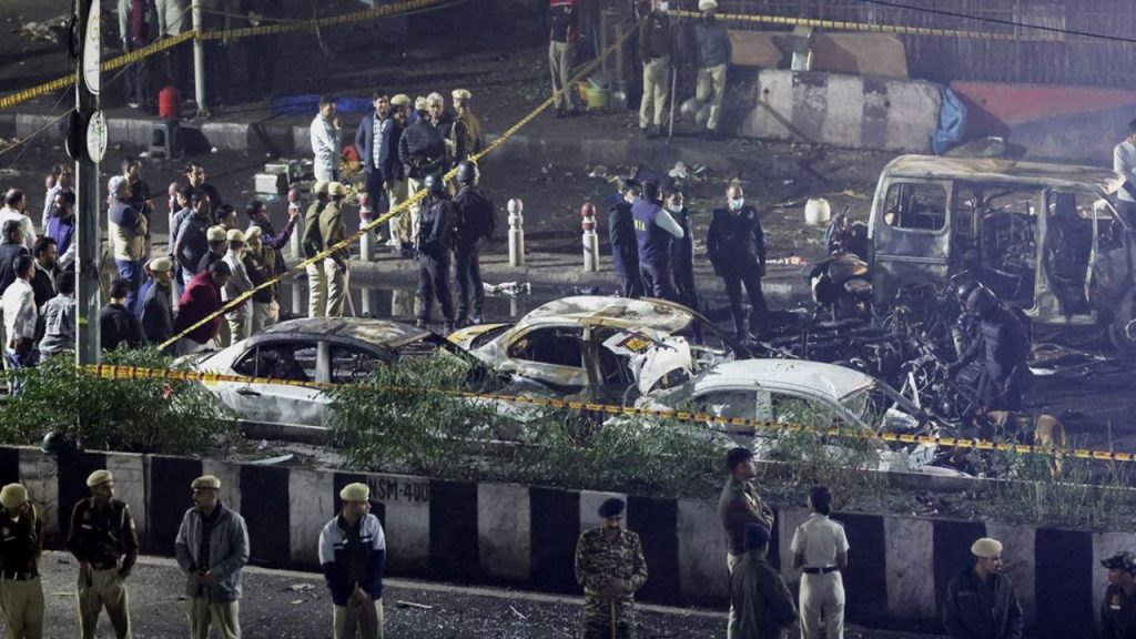 दिल्ली के लाल किला मेट्रो स्टेशन के पास हुए धमाके को अब संदिग्ध फिदायीन...