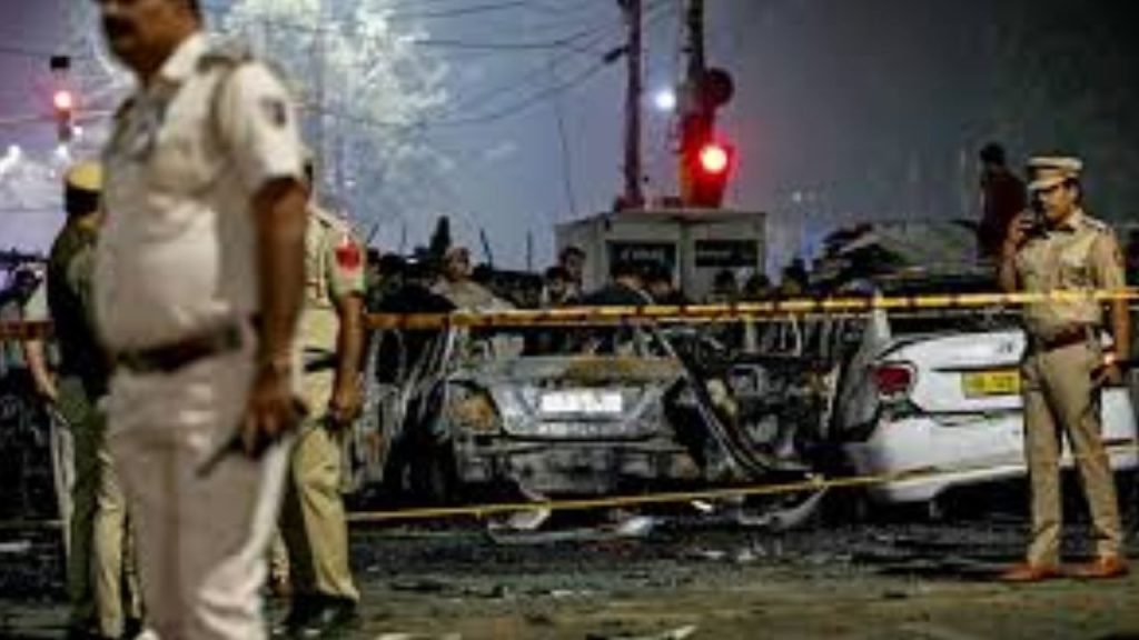 दिल्ली कार ब्लास्ट मामले में बड़ी गिरफ्तारी, हिरासत में लिया गया पुलवामा का इलेक्ट्रिशियन तुफैल...