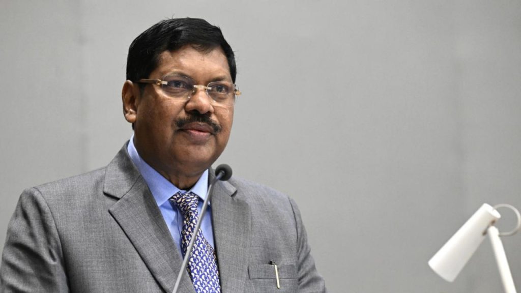 'मुझे एंटी हिंदू कहना गलत, सरकारी पर स्वीकार नहीं करूंगा'...राजनीति में आने के सवाल पर क्या बोले पूर्व CJI बीआर गवई? | Is it wrong to call me anti-Hindu said former CJI BR...