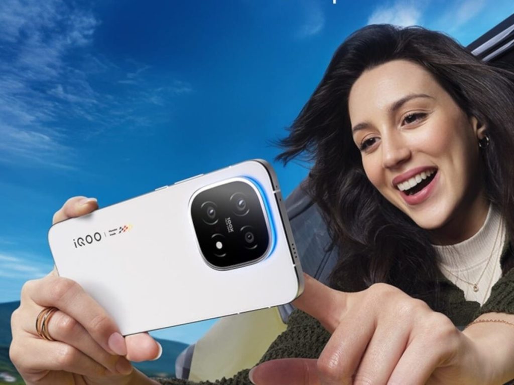 iQOO 15 कल होगा लॉन्च, 100W फास्ट चार्जिंग के साथ मिलेगी 7000mAh बैटरी, इतनी होगी...