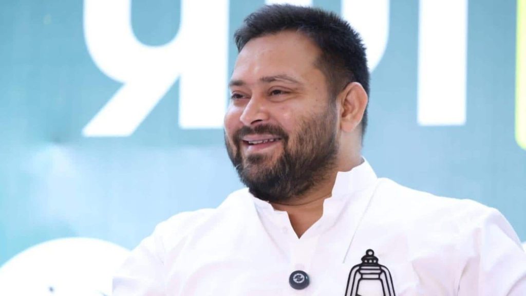 सिर्फ 25 सीट पाकर भी तेजस्वी यादव बने बिहार के नेता प्रतिपक्ष? जानिए कैसे