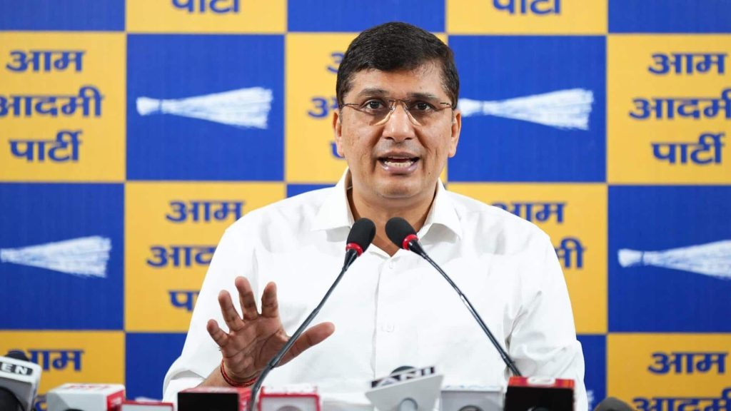 સૌરભ ભારદ્વાજે મુખ્યમંત્રી રેખા ગુપ્તાને ‘આંટી 420’ કહી, કહ્યું- કોર્ટની… सौरभ भारद्वाज ने मुख्यमंत्री रेखा गुप्ता को बताया 'चाची 420', कहा- कोर्ट का फैसला चुरा रहे