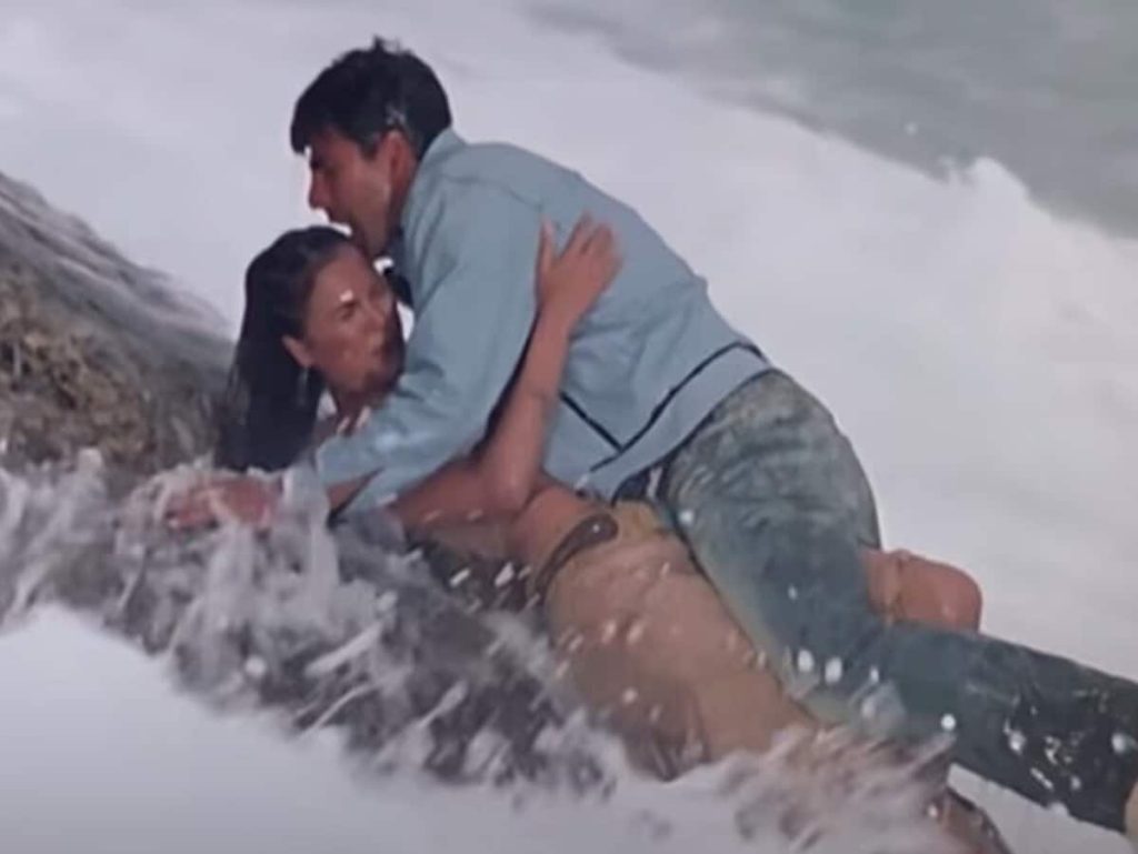 अक्षय कुमार ने जब रियल लाइफ में बचाई इस एक्ट्रेस की जान, 22 की उम्र में हिरोइन ने रचा था...