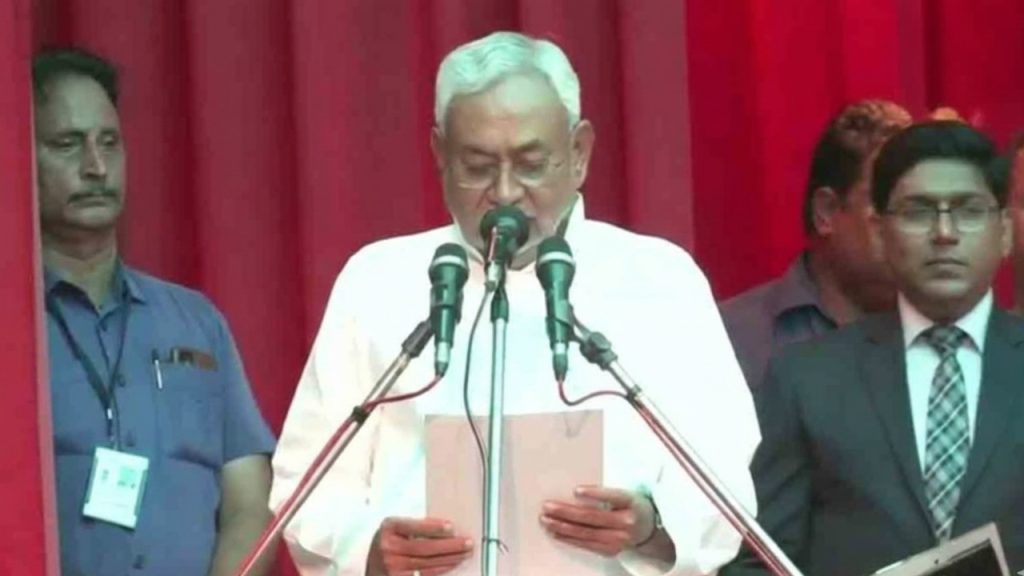 खबरों के अनुसार नीतीश कुमार 20 नवंबर को पटना के गांधी मैदान में 10वीं बार...