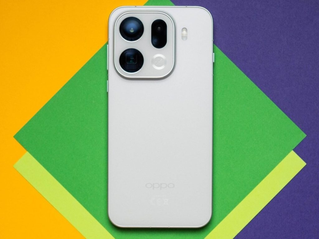 पहली सेल कल, ओप्पो के ये दो फोन बाजार में मचाएंगे तहलका, मिलेगी DSLR जैसी फोटो...