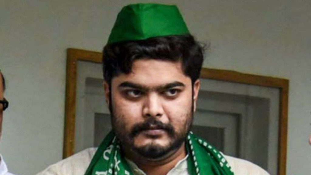 रघुनाथपुर सीट पर दिवंगत शहाबुद्दीन के बेटे ओसामा शहाब ने 26 राउंड की गिनती...