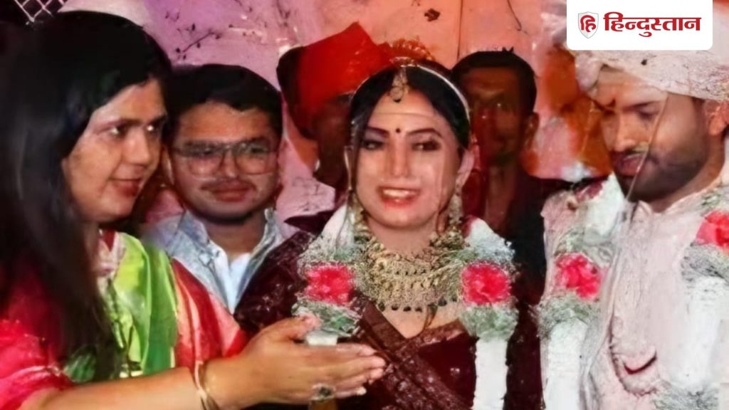 महाराष्ट्र की मंत्री पंकजा मुंडे के PA पर पत्नी को आत्महत्या के लिए उकसाने के आरोप,...