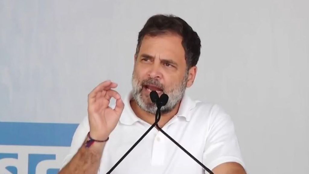 બિહારના બેગુસરાઈમાં કેન્દ્ર પર નિશાન સાધતા રાહુલ ગાંધી… राहुल गांधी ने बिहार के बेगूसराय में केन्द्र पर निशाना साधते हुए उन्हें...