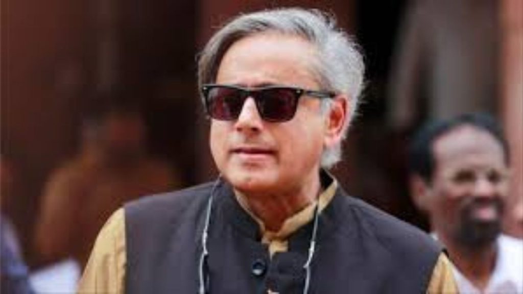 ઓરસિની, ઇટાલિયન નાગરિક, લંડન યુનિવર્સિટીમાં જોડાતા પહેલા કાયદાનો અભ્યાસ કર્યો હતો… इतालवी नागरिक ओरसिनी ने लंदन विश्वविद्यालय में शामिल होने से पहले...