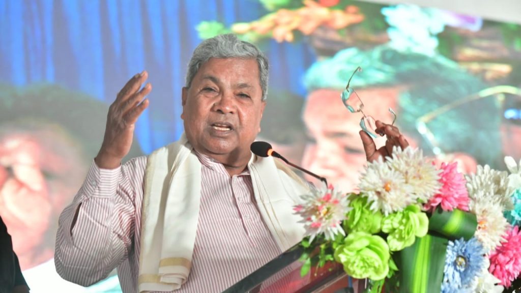 सिद्धारमैया ने बुधवार को 'एक्स' पर अपने बयान की मीडिया कवरेज को साझा करते...