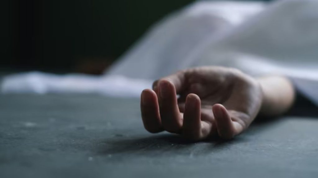 गुजरात के राजकोट जिले के नवगाम कस्बे में एक बेहद दर्दनाक घटना सामने आई,...