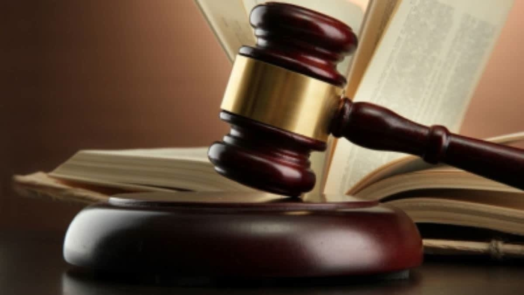 Cow Slaughter Life Imprisonment: ગુજરાતનો ઐતિહાસિક ચુકાદો: ગૌવંશની હત્યાના કેસમાં ૩ આરોપીઓને આજીવન કેદ અને ₹૧૮ લાખનો દંડ! - Cow Slaughter Life Imprisonment - Newz...