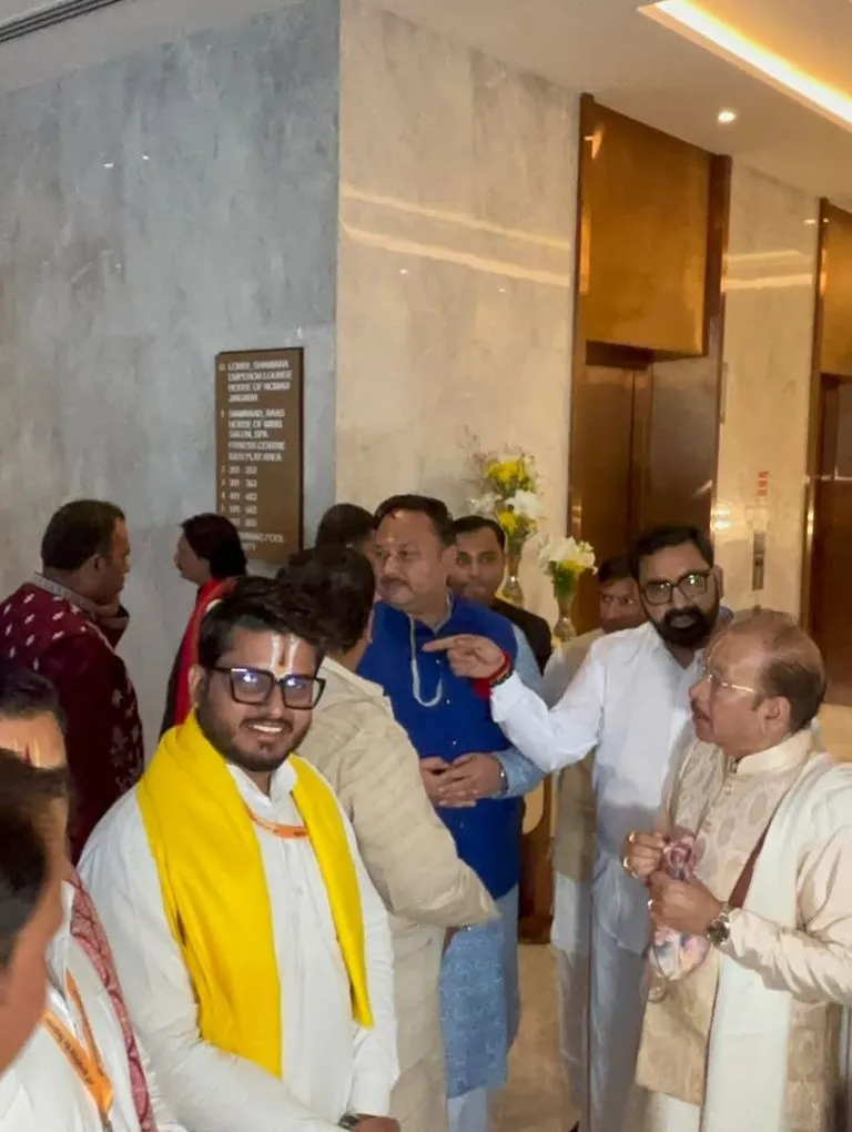 લગ્નના બંધનમાં બંધાયા ઈન્દ્રેશ-શિપ્રા, શેરવાનીમાં વરરાજા લાગે છે અદભૂત, જુઓ; ફોટા