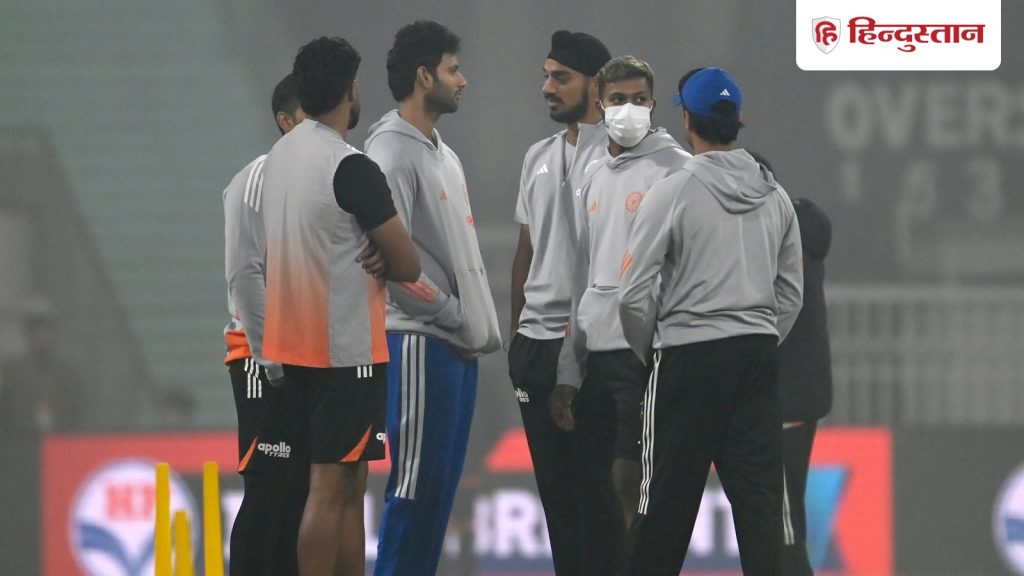 IND vs SA: किस जीनियस ने ये फैसला लिया... लखनऊ में टॉस में हुई देरी तो BCCI पर भड़के...