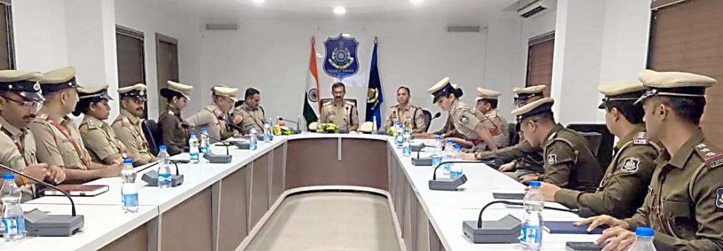 નિવૃત્તિ પૂર્વે રાજ્ય પોલીસ વડા વિકાસ સહાય ગોધરાની મુલાકાતે કેમ ગયા?