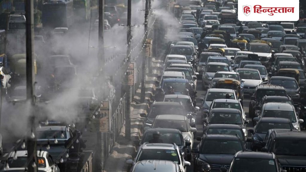 पलूशन से घुट रहा दम, सरकार बोली- हाई AQI और फेफड़ों की बीमारियों के संबंध पर डाटा...