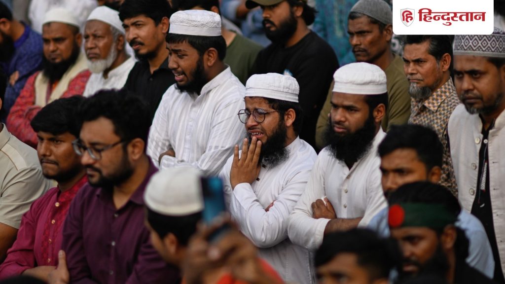 भारी तनाव के बीच दफनाए गए उस्मान हादी, इंकलाब मंच ने यूनुस सरकार को दे दिया 24 घंटे का...