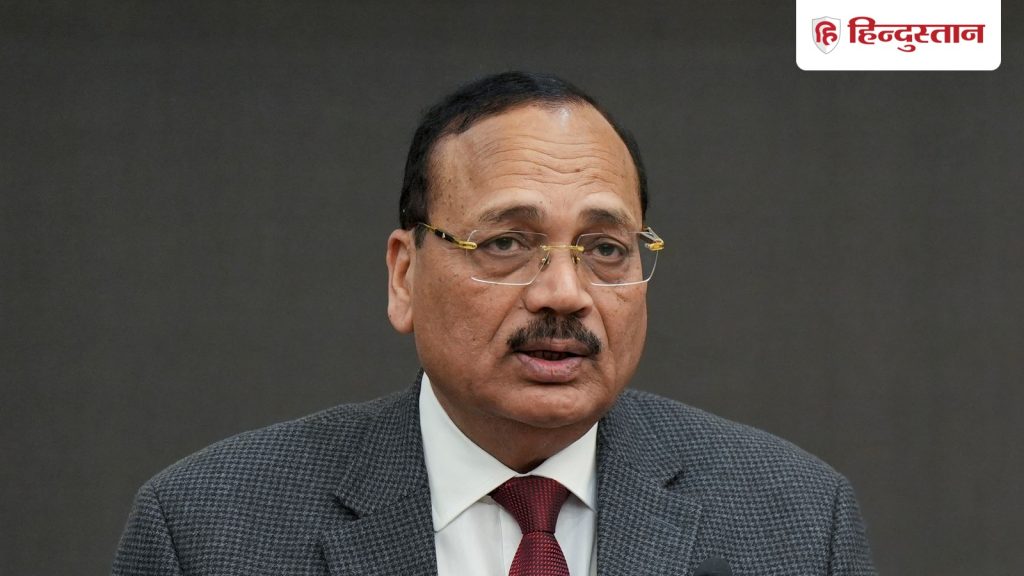 कानूनी पेशे में सफलता का शॉर्टकट... CJI सूर्यकांत की नए वकीलों को...