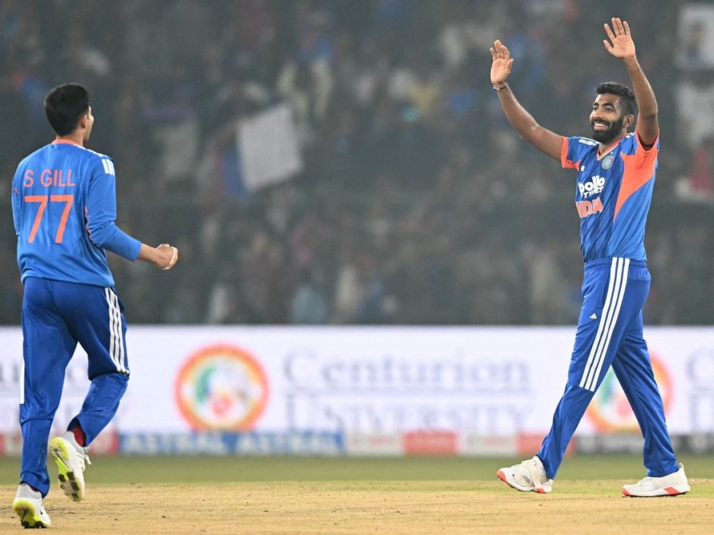 T20I क्रिकेट में सबसे ज्यादा विकेट चटकाने वाले 5 भारतीय बॉलर, बुमराह नहीं ये पेसर है नंबर...