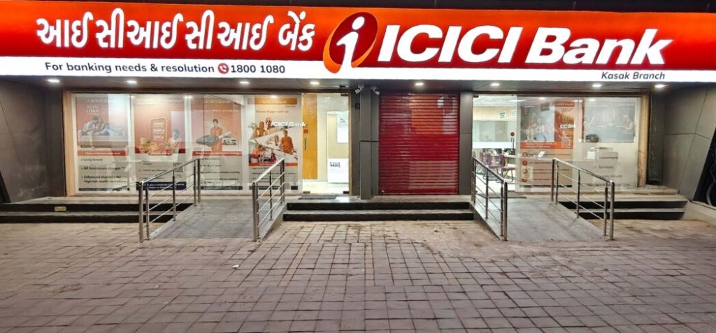 ICICI બેંકે ભરૂચમાં ATM સુવિધા સાથે તેની પાંચમી બ્રાન્ચનો પ્રારંભ કર્યો