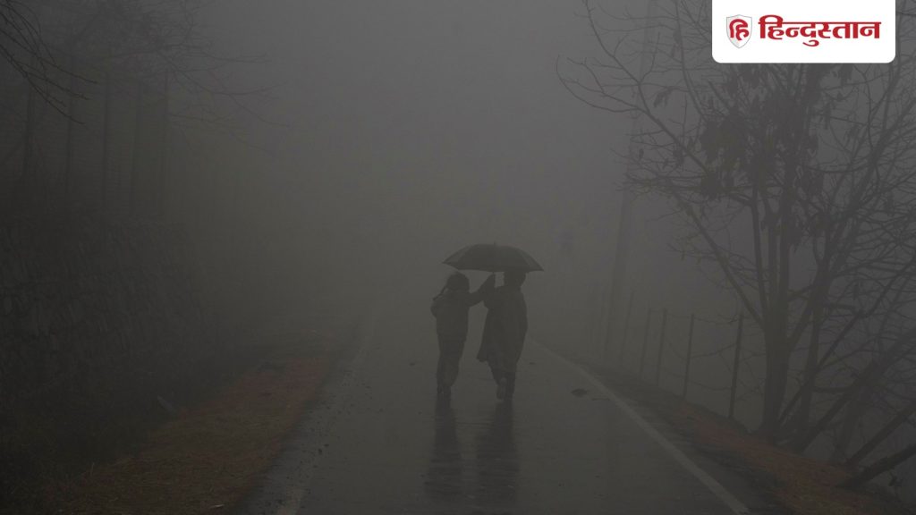 देशभर में सर्दी का सितम; कश्मीर में बर्फबारी और बारिश, उत्तर भारत में कोहरे का...