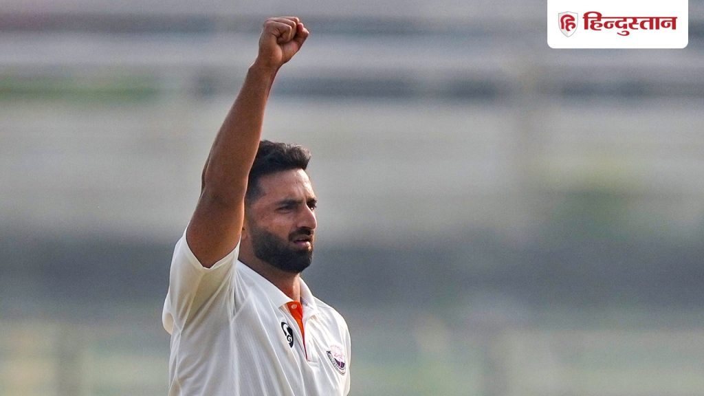 जिद, जुनून और जज्बा&hellip;देर से मिली दस्तक लेकिन रच दिया इतिहास, घाटी के सबसे महंगे क्रिकेटर आकिब नबी डार को...