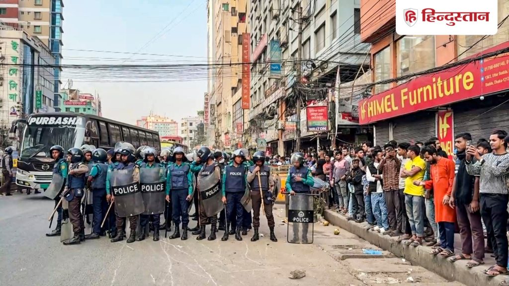 भड़काऊ बयान दे रहे बांग्लादेश को भारत ने दिया झटका, ढाका में वीजा सेंटर किया...