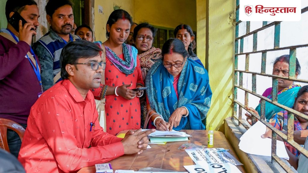 असम की मसौदा मतदाता सूची आई सामने, SIR के बाद 10 लाख से अधिक नाम हटाए...
