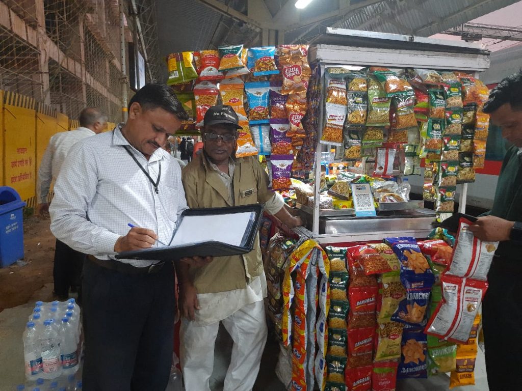 દહેગામમાં પાન પાર્લરો પર ગોગો પેપરનું ખુલ્લેઆમ વેચાણ