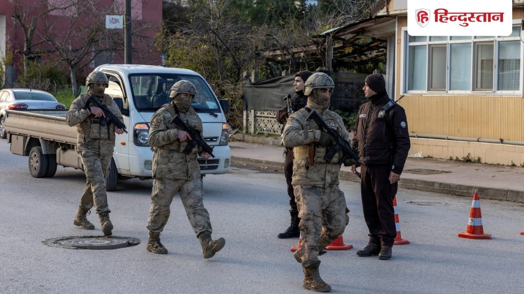 तुर्की में मुठभेड़ के दौरान छह आतंकवादी ढेर, तीन पुलिस अधिकारियों की भी...