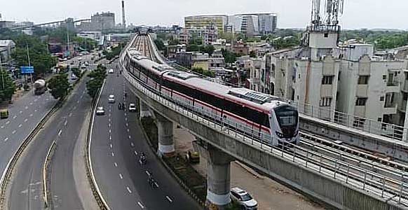 ઇન્ડિયા અને સાઉથ આફ્રિકા T-20 ક્રિકેટ મેચના દિવસે રાત્રિના ૧૨:૩૦ વાગ્યા સુધી… ઇન્ડિયા અને સાઉથ આફ્રિકા T-20 ક્રિકેટ મેચના દિવસે રાત્રિના ૧૨:૩૦ વાગ્યા સુધી...