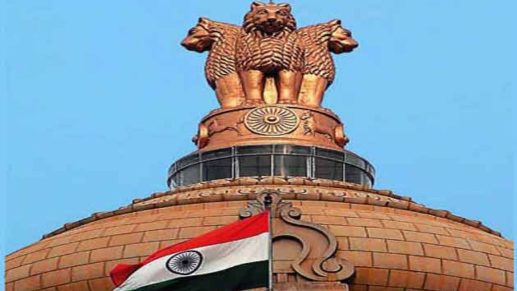 जब संतुलन बनाए रखने का नाम सेंसरशिप बन जाए | Algorithms Are the New Editors. Democracies Are the New...