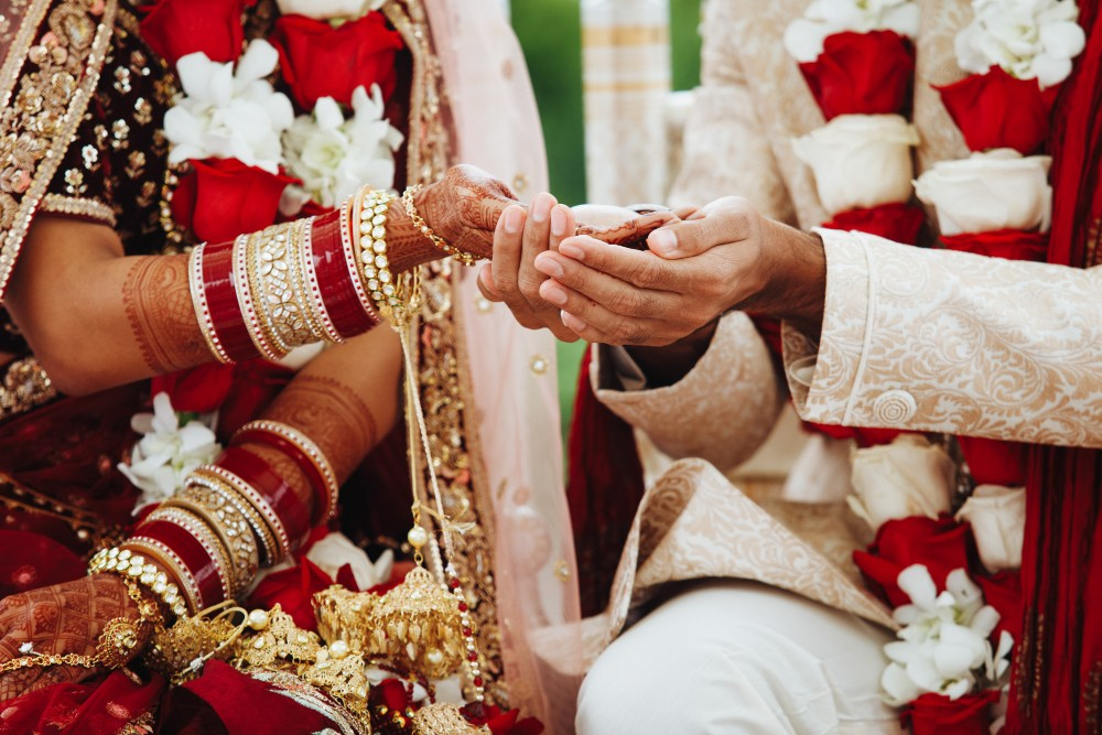 Love Marriage Rights: કાયદો કે સામાજિક માન્યતા? ગુજરાતમાં પ્રેમલગ્ન માટે માતા-પિતાની મંજૂરી ફરજિયાત કરવાની માંગણી બંધારણીય મૂલ્યોનું ઉલ્લંઘન છે – Love Marriage Rights – Newz… Love Marriage Rights: કાયદો કે સામાજિક માન્યતા? ગુજરાતમાં પ્રેમલગ્ન માટે માતા-પિતાની મંજૂરી ફરજિયાત કરવાની માંગણી બંધારણીય મૂલ્યોનું ઉલ્લંઘન છે - Love Marriage Rights - Newz...