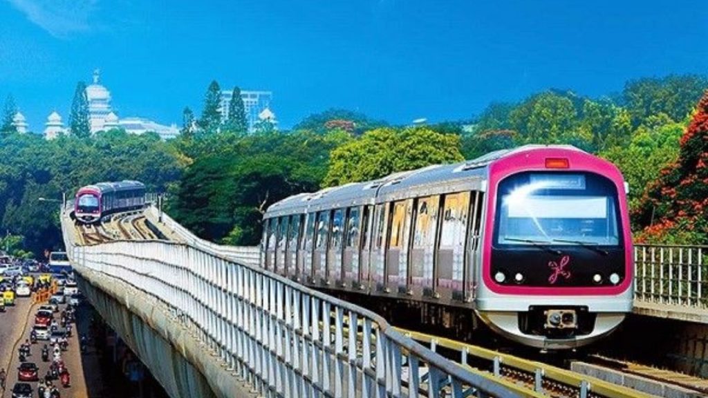 न्यू ईयर ईव पर बेंगलुरु मेट्रो का तोहफा, देर रात तक लोग कर सकेंगे सफर, यहां जानें पूरा अपडेट | New Year eve Bangalore Metro timings extends night services Purple Green...