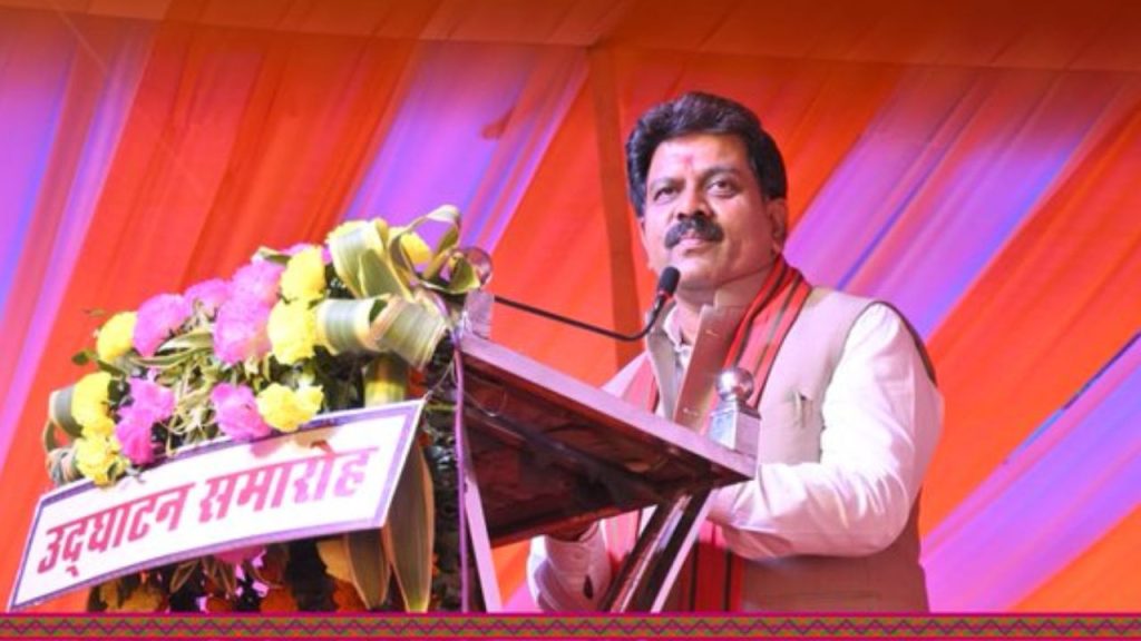 'दीपू दास पर एक शब्द नहीं बोलीं...', इल्तिजा मुफ्ती के लिंचिस्तान वाले पोस्ट पर भड़के छत्तीसगढ़ डिप्टी सीएम | Iltija Mufti Post Deputy CM Vijay Sharma Odisha Migrant Worker Killing Deepu Chand Das...