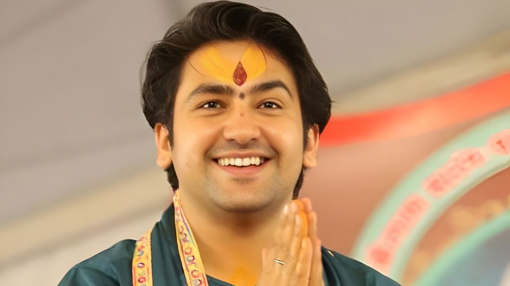 'चच्चे के 30 बच्चे तो हिंदुओं के...' धीरेंद्र शास्त्री के बयान पर भड़के मुस्लिम स्कॉलर, जताई कड़ी आपत्ति | Gwalior Muslim scholars mohsin rehman lashed out Dhirendra Shastri...