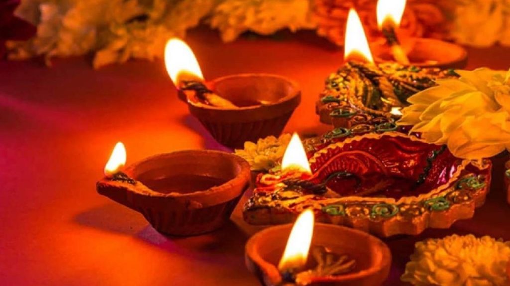 यूनेस्को की अमूर्त सांस्कृतिक विरासत में शामिल हुई दीपावली, जानिए क्यों भारत के लिए है...