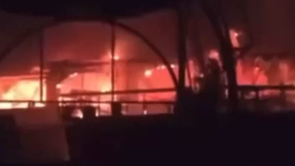 गोवा के नाइट क्लब में सिलेंडर ब्लास्ट, 25 की मौत, मरने वालों में टूरिस्ट भी शामिल | Cylinder blast at Goa nightclub kills 23 including...