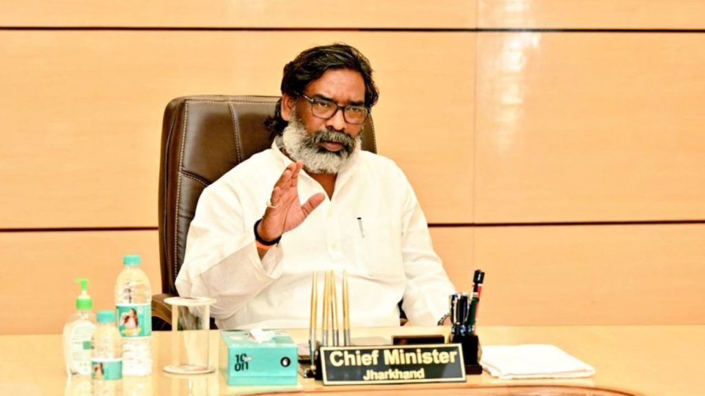 ईडी केस में हेमंत सोरेन को हाईकोर्ट से मिली बड़ी छूट, व्यक्तिगत पेशी नहीं होगी...