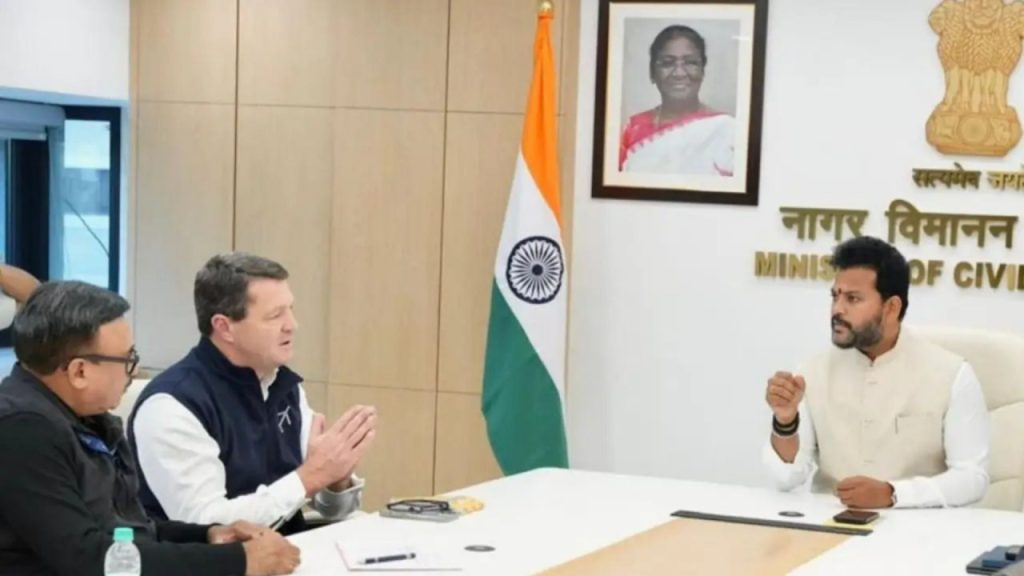 हाथ जोड़कर किससे माफी मांग रहे थे इंडिगो CEO? मंत्री राम मोहन नायडू ने वायरल फोटो का सच दुनिया को बताया | Minister Ram Mohan Naidu reacts to the photo of IndiGo CEO Pieter Elbers with folded...