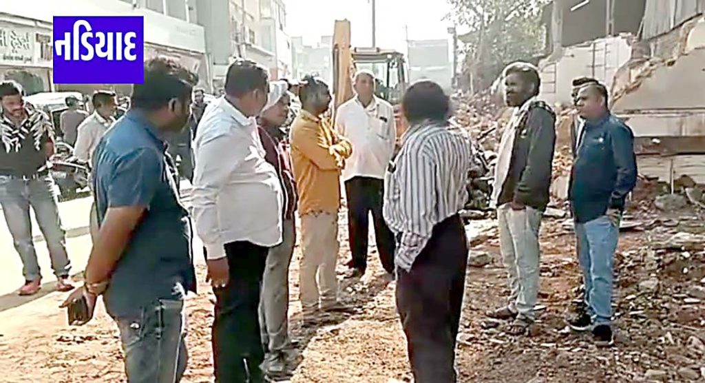 નડિયાદમાં સરદાર પ્રતિમા પાસે ૧૪ ફૂટ પહોળા કાંસની સફાઈ હાથ ધરાશે