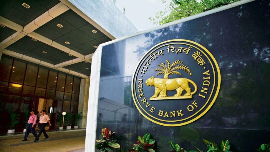 RBI आज दे सकता है बड़ी खुशखबरी, रेपो रेट में कटौती से घट जाएगी EMI | rbi monetary policy reserv bank of india will cut repo rate emi home...