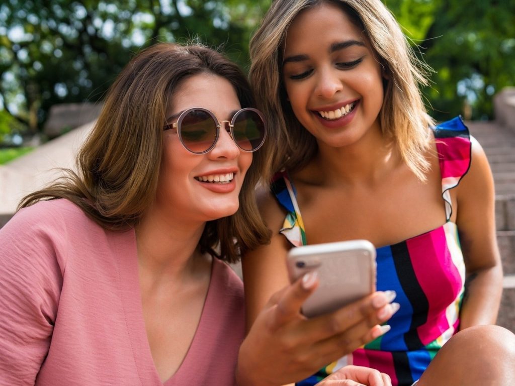 ये हैं Jio और Airtel के सबसे सस्ते सालभर चलने वाले Plans, 2027 तक मिलेगा Unlimited डेटा-कॉलिंग और फ्री OTT का...