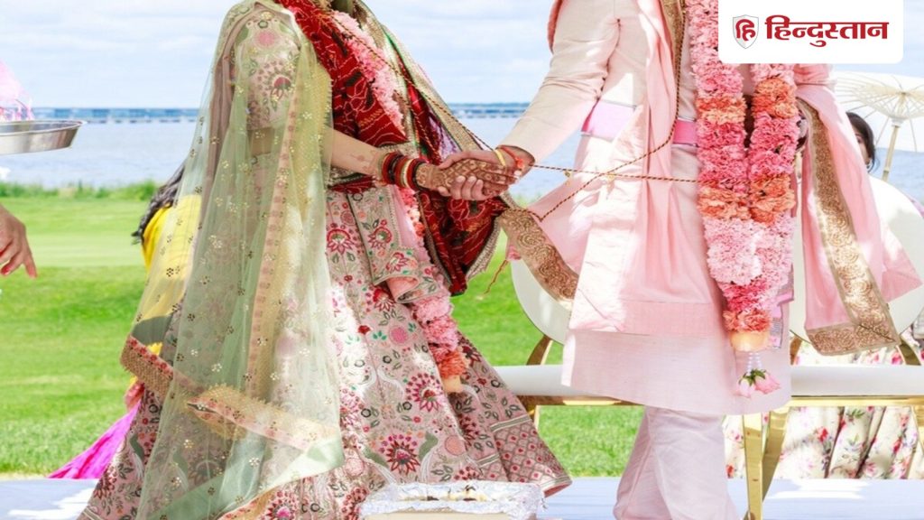 લગ્નમાં ભૂલથી પણ વર-કન્યાને આ વસ્તુઓ ન ગિફ્ટ કરો, તેનાથી સંબંધ પર પડશે ખરાબ અસર. शादी में दूल्हा-दुल्हन को गलती से गिफ्ट ना करें ये चीजें, रिश्तों पर पड़ेगा बुरा...