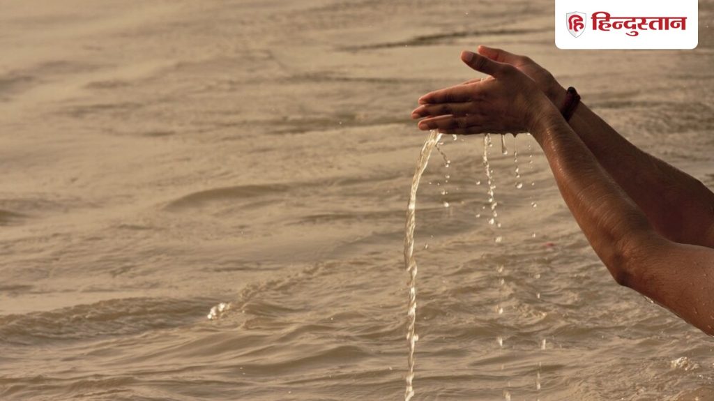 बहते हुए जल में तांबे का सिक्का प्रवाहित करने से क्या होता है? जानिए इसके...