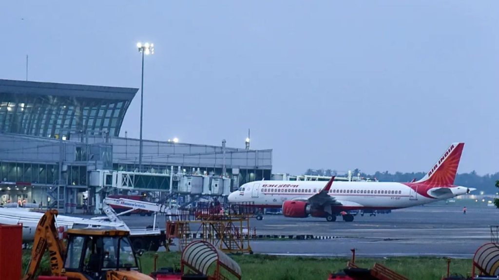 भारत का एकमात्र एयरपोर्ट जिसके रनवे पर मौजूद है मस्जिद, जिसको लेकर हो रहा विवाद | The only airport in India that has a mosque on its...