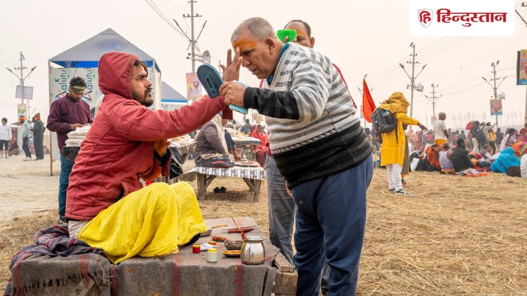 माथा, गला, छाती... जानिए तिलक लगाते वक्त कौन से मंत्र पढ़ने...